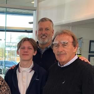 Meet your Posher, Bobbie